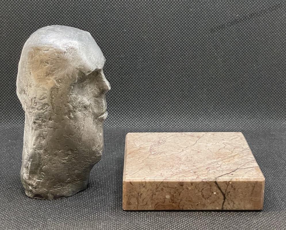 Sukupová Alena: Hlava (široká)