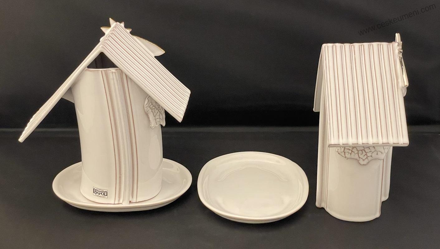 DUKE: Svícen - Chaloupka