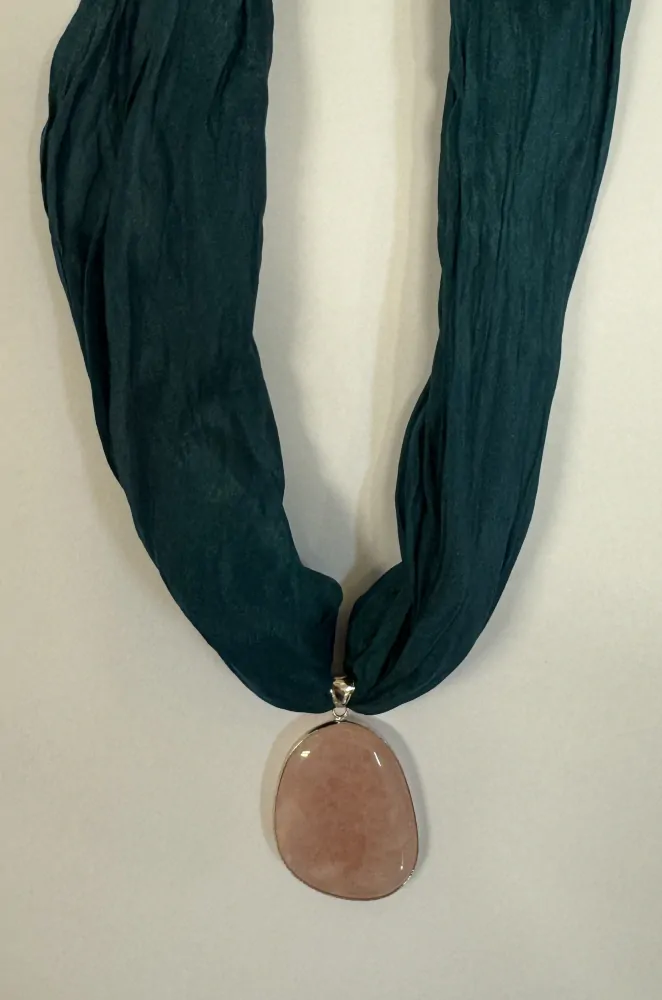 Ammerová Bohumila: Šátkový náhrdelník - Růženín