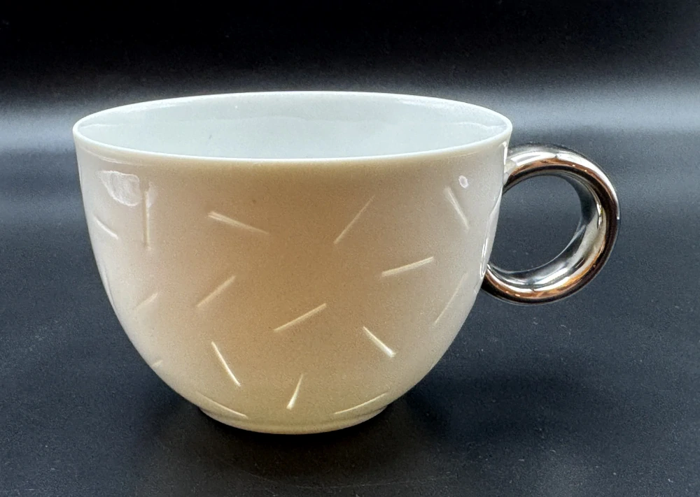 Linhartová Radka: Šálek cappuccino čárky