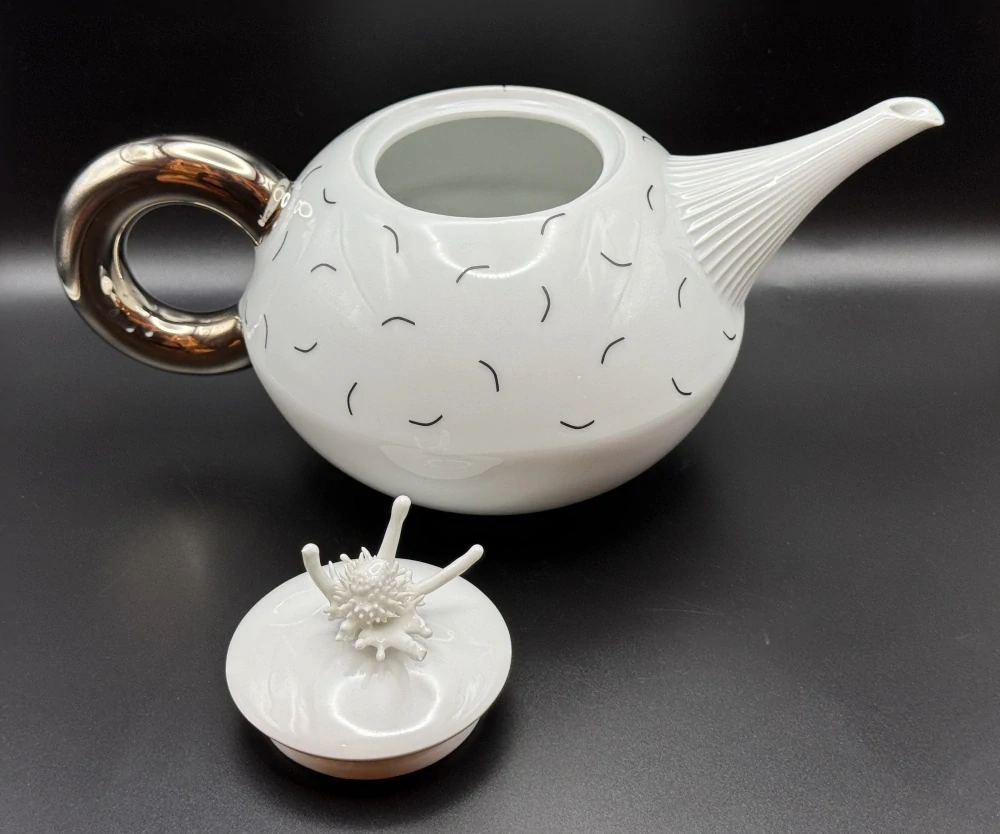 Linhartová Radka: Konvice kulatá - Bodlák