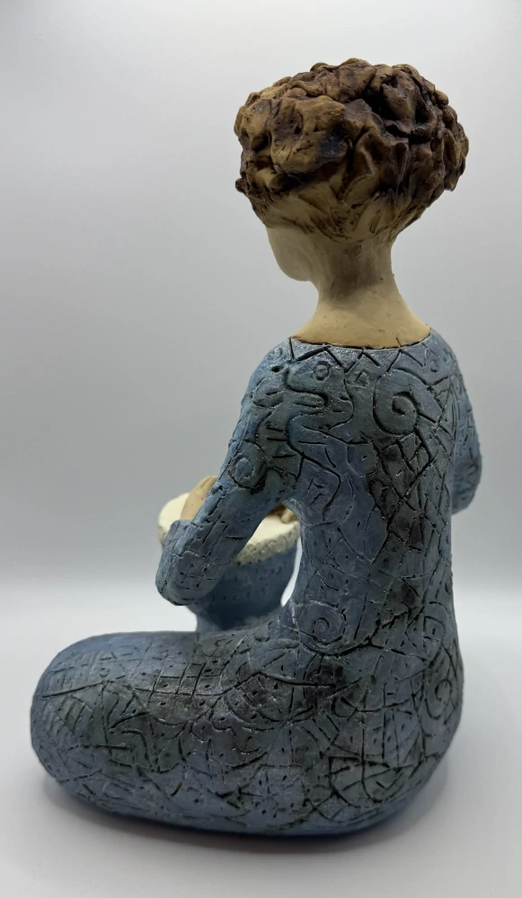 Alferiová Alena: Sedící žena