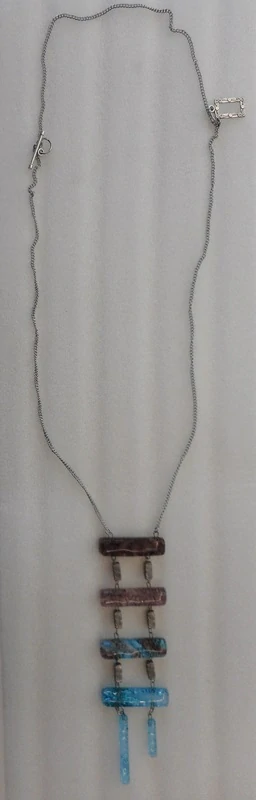 Kaufman Robert: ŽEBŘÍK pigment - náhrdelník 