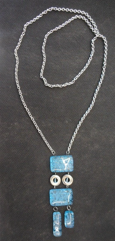 Kaufman Robert: Skleněný náhrdelník - tyrkysový s donuty