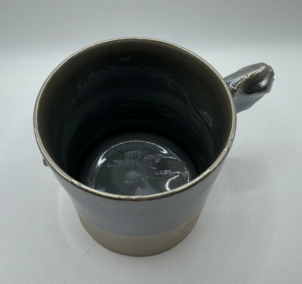 Šedina Roman: Hrnek IV.