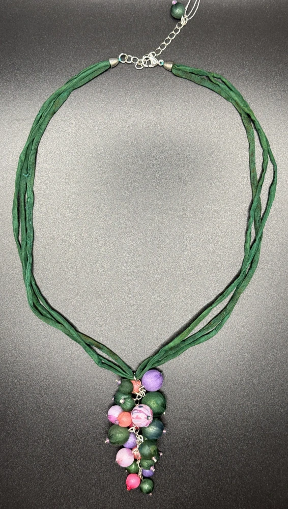 Ammerová Bohumila: Náhrdelník hrozen - zelený