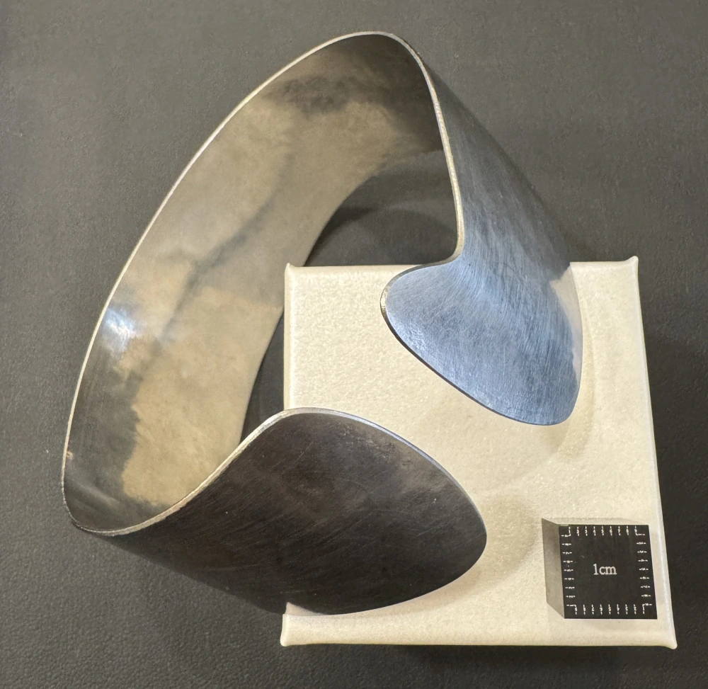 Lavičková Hana: Náramek široký (B)