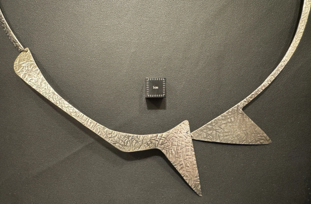 Lavičková Hana: Náhrdelník (A)