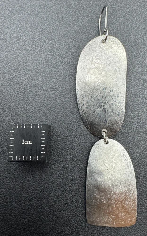 Lavičková Hana: Náušnice