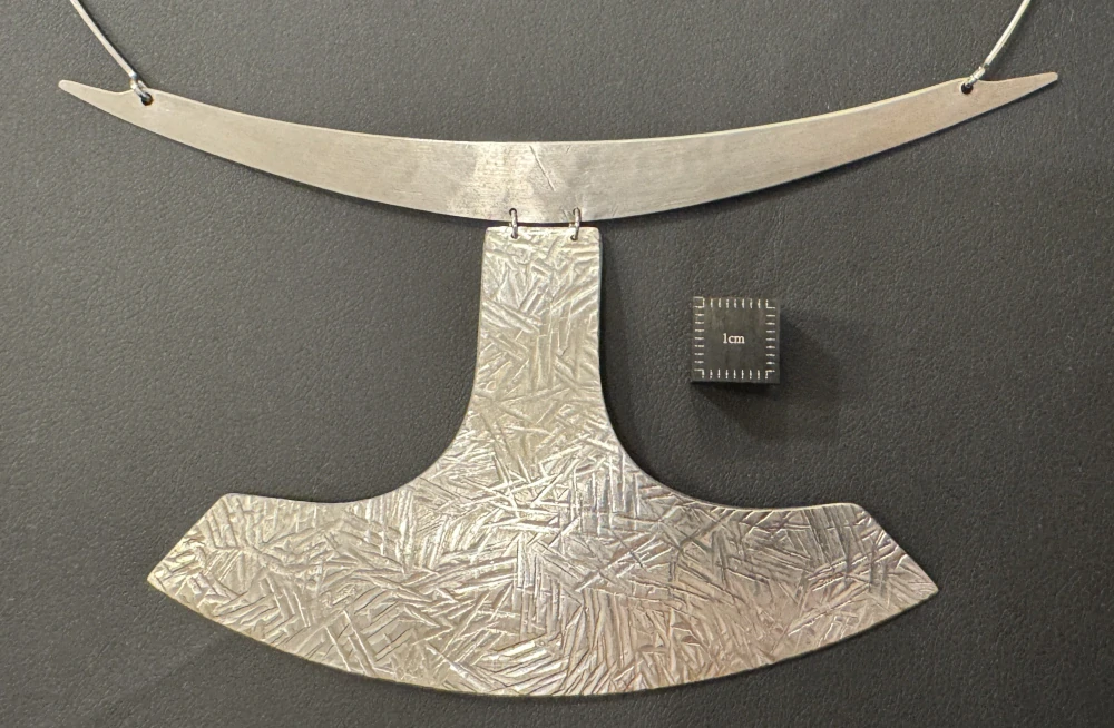 Lavičková Hana: Náhrdelník