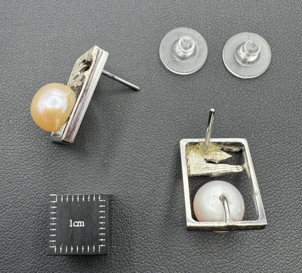 Votipka Karel: Náušnice - Perla