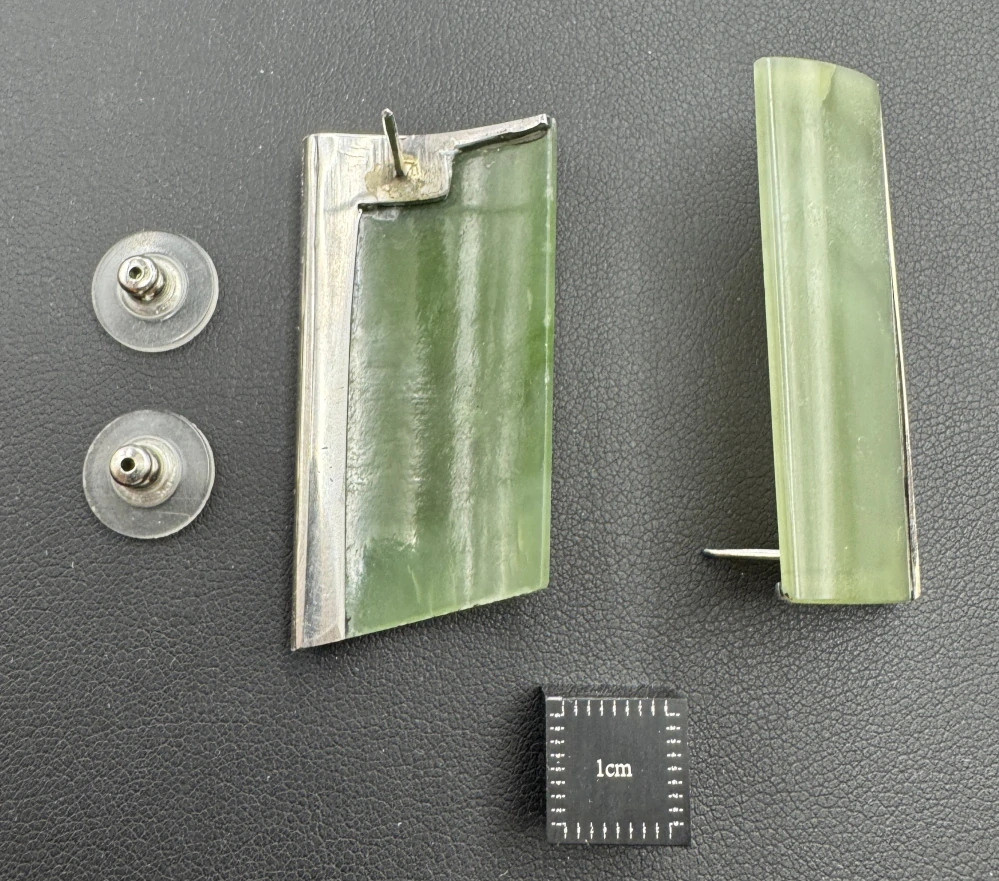 Votipka Karel: Náušnice - Nefrit