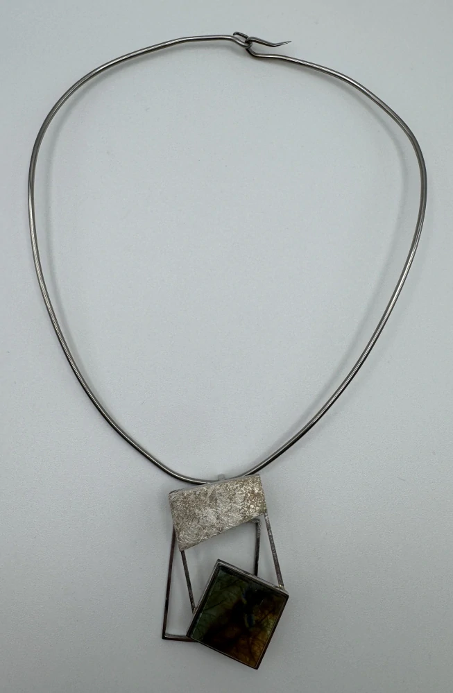 Votipka Karel: Náhrdelník - Labradorit