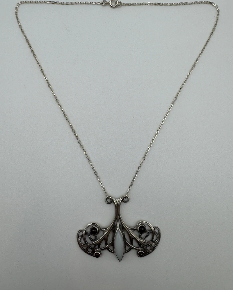 Mašková Zuzana: Náhrdelník - Svlačec