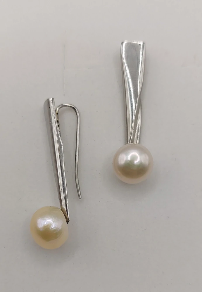 Votipka Karel: Náušnice - Perla