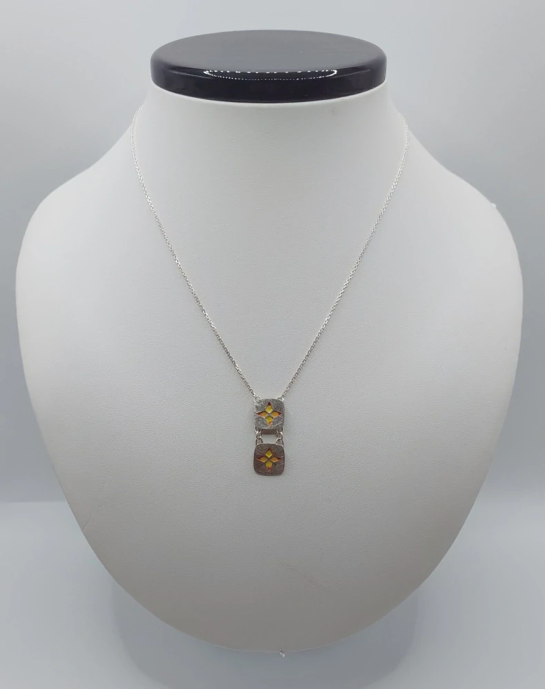 Ebermannová Hana: Náhrdelník - Střelka