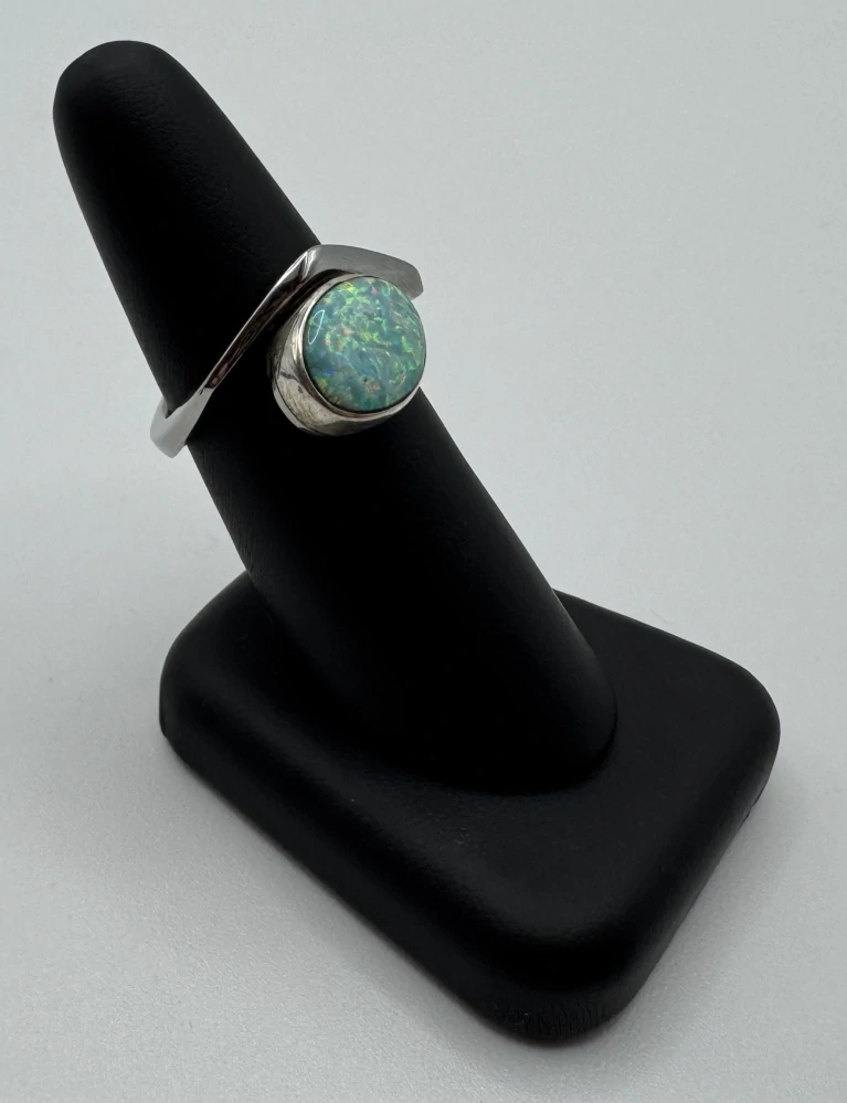 Votipka Karel: Prsten