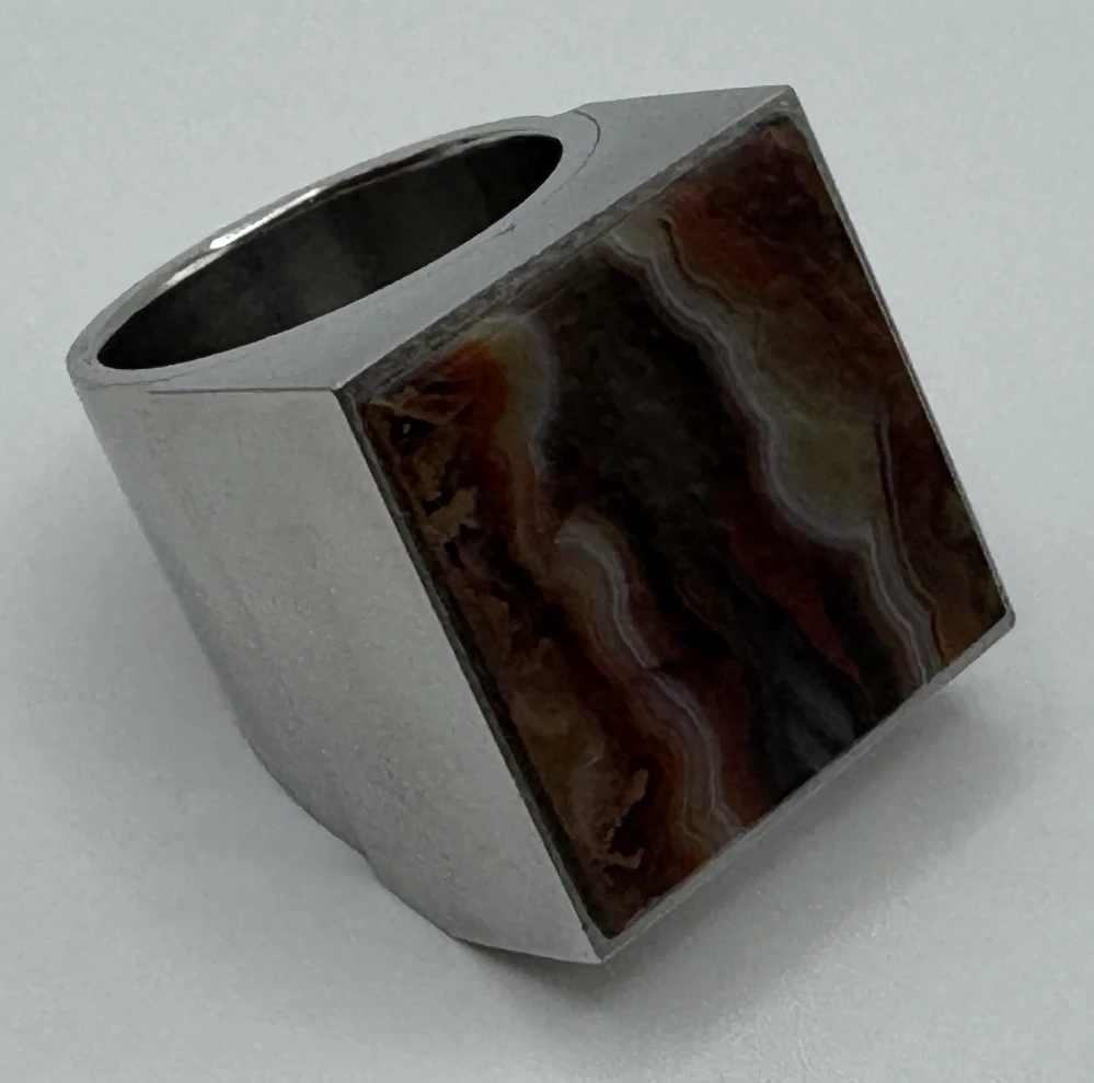 Votipka Karel: Prsten