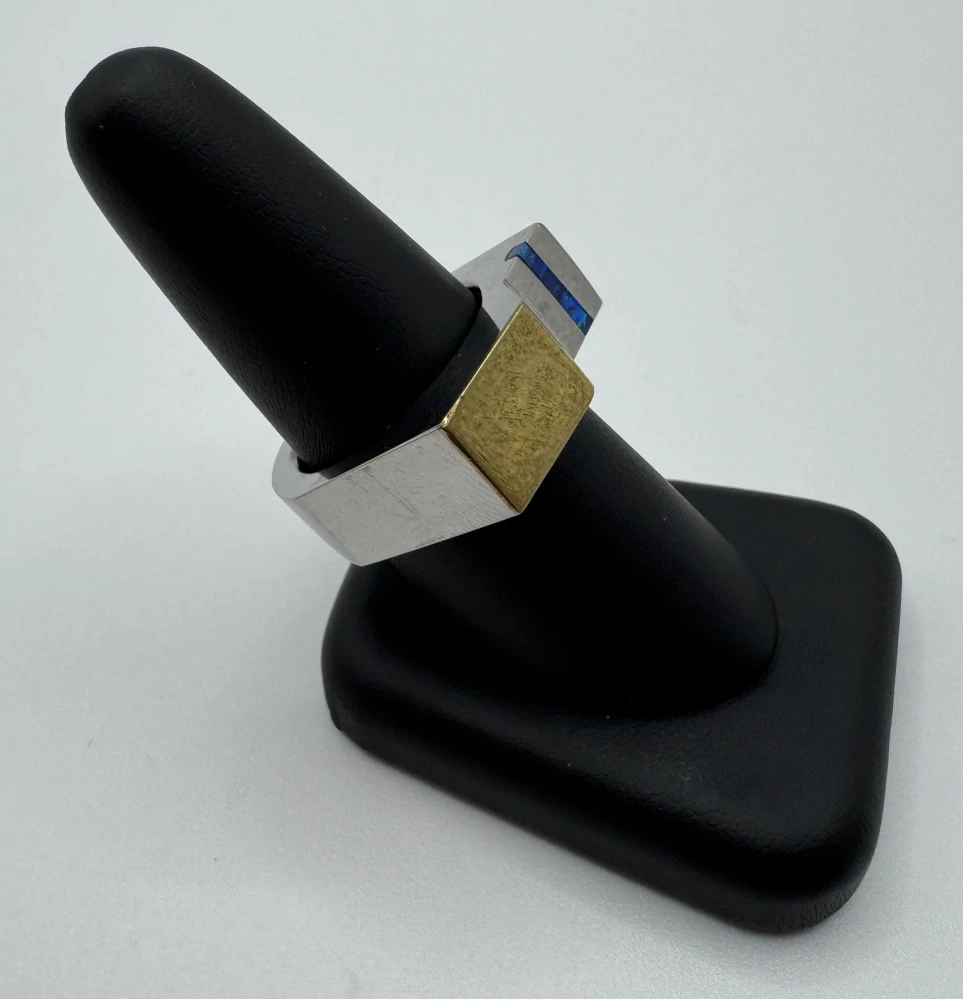 Votipka Karel: Prsten