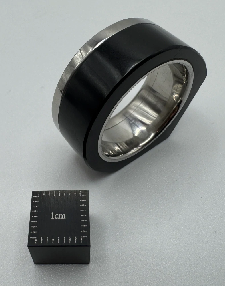 Votipka Karel: Prsten