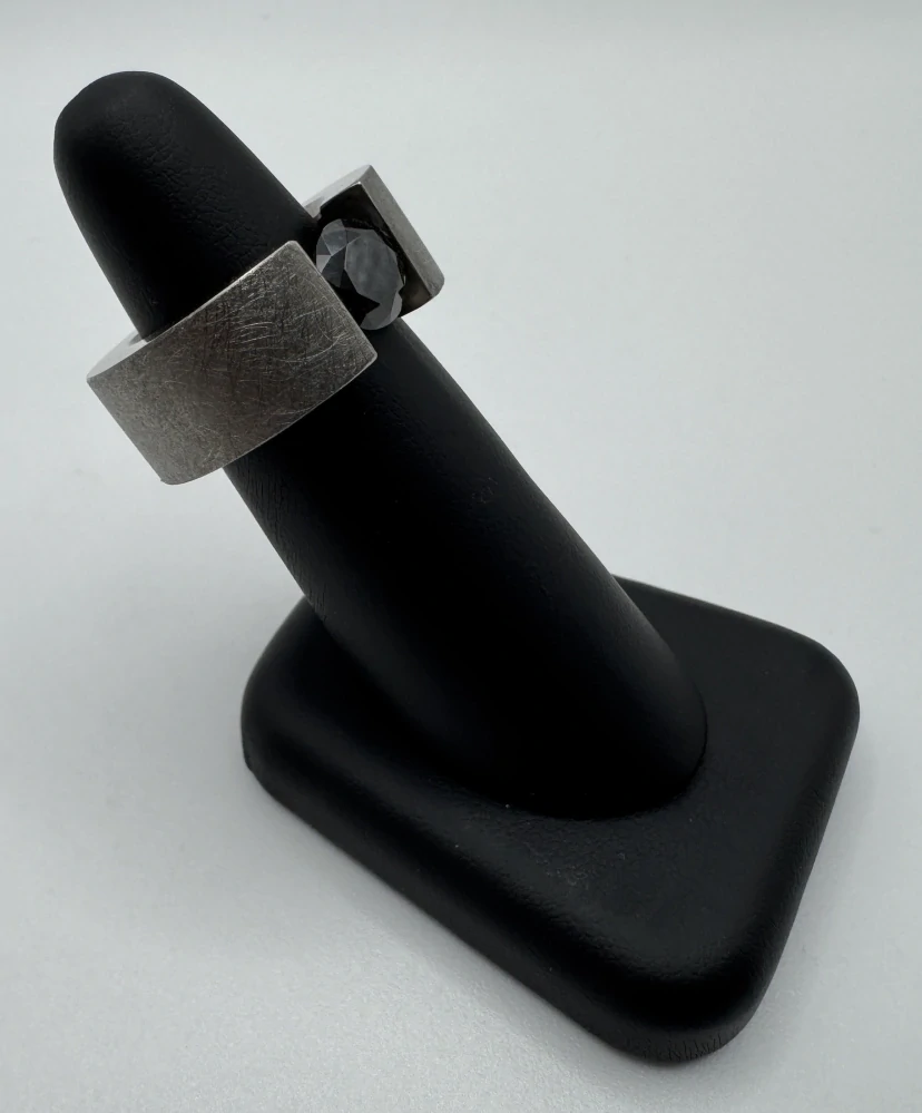 Votipka Karel: Prsten