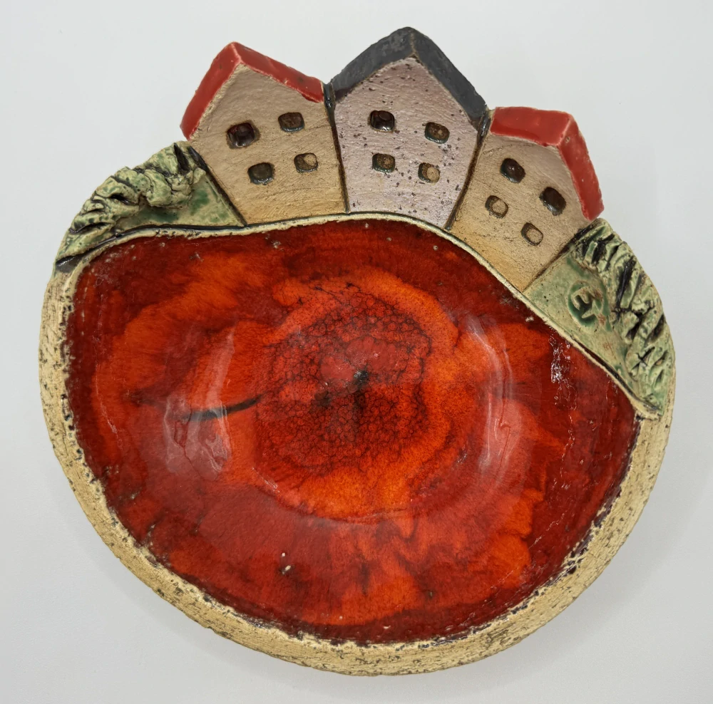 Trbušková Štěpánka: Miska s domky (H)