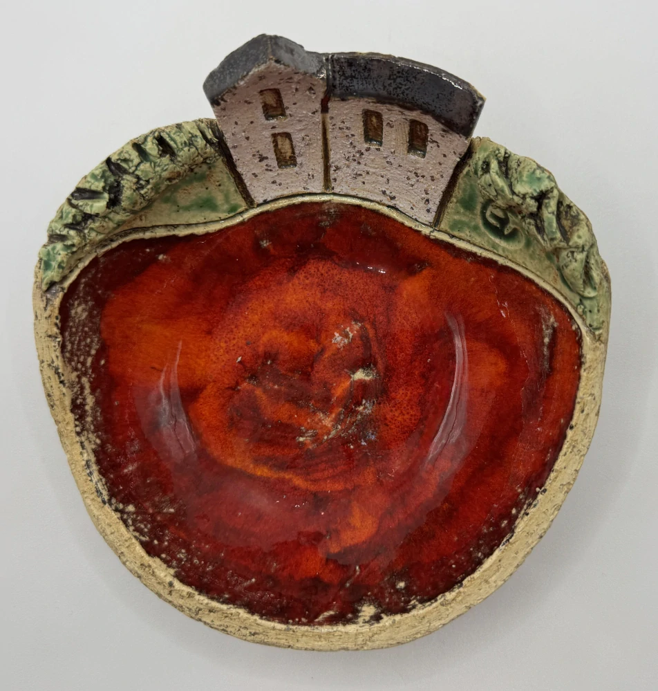 Trbušková Štěpánka: Miska s domky (I)