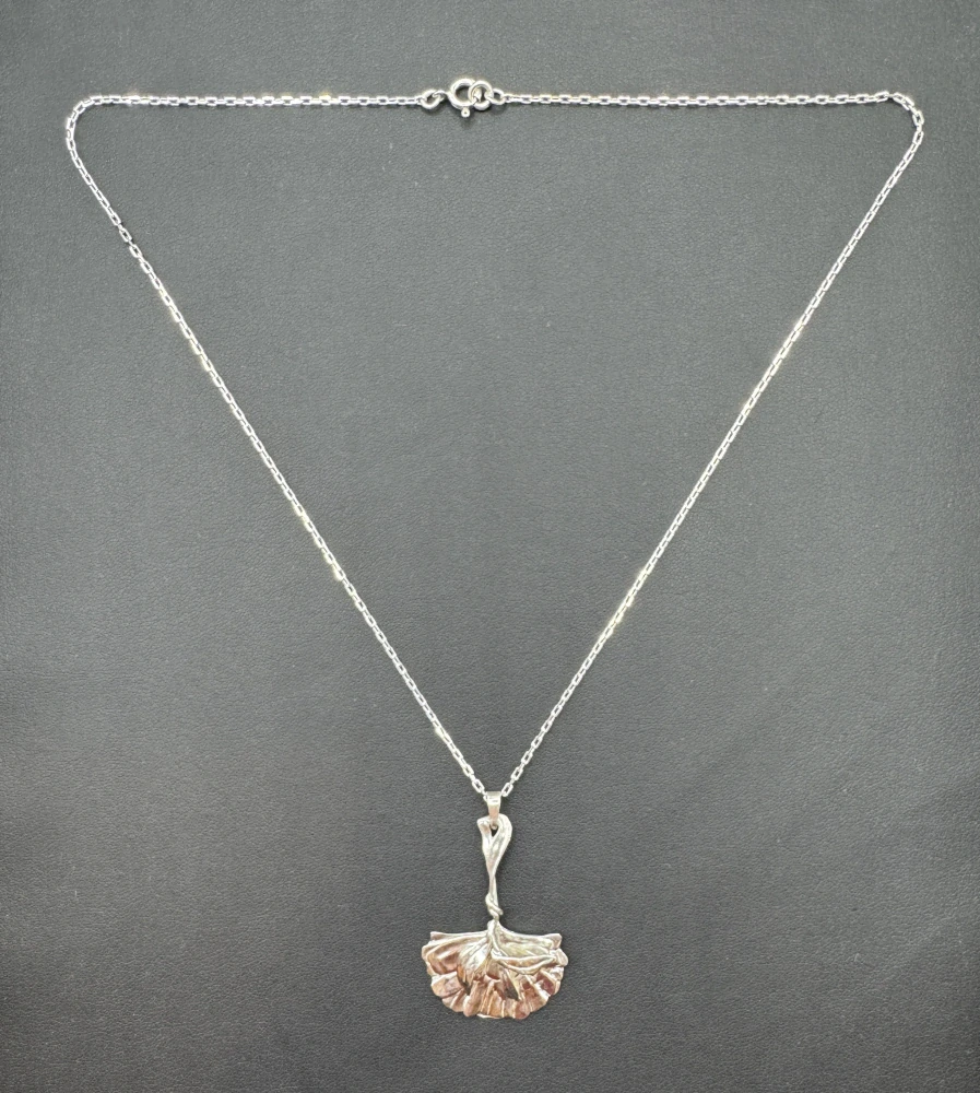 Marešová Zuzana: Závěs - Chrpa