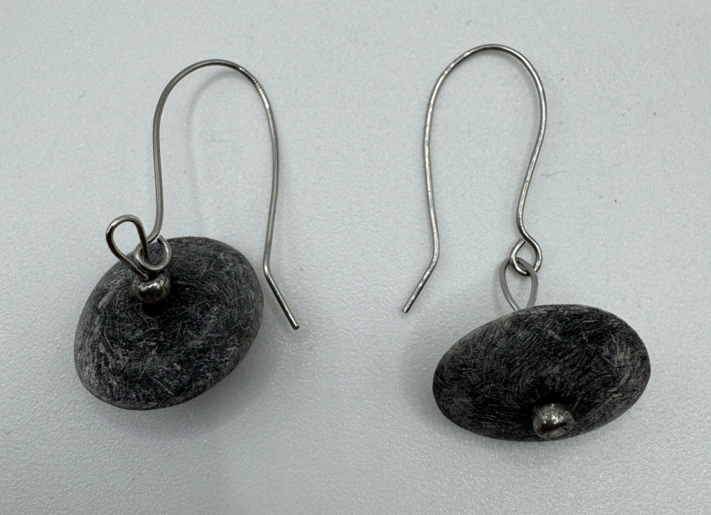 Horová Růžena: Náušnice rohovina