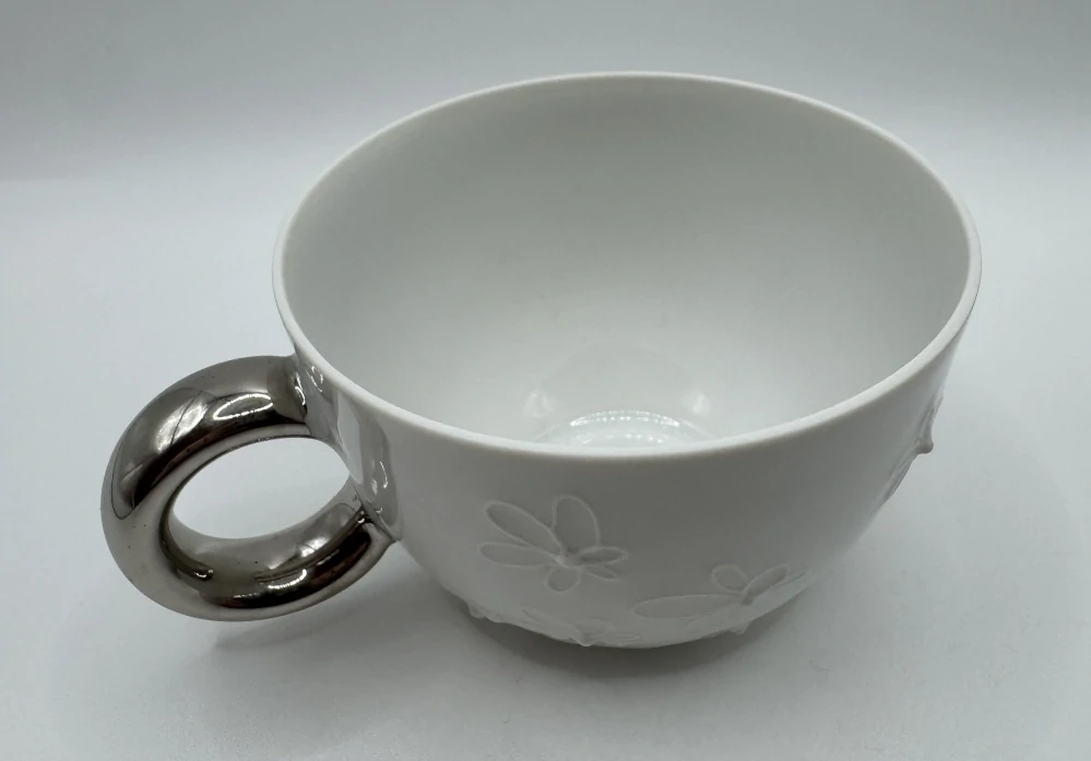 Linhartová Radka: Šálek DAN květy