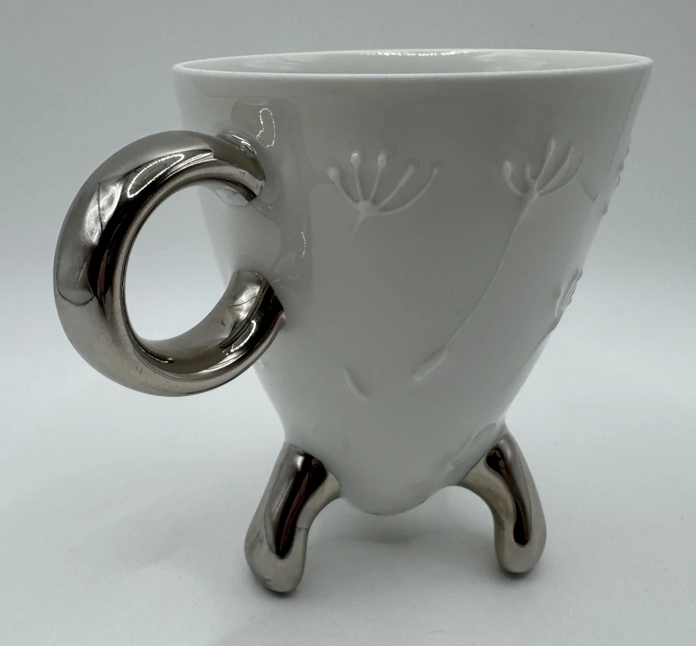 Linhartová Radka: Šálek trojnožka - chmýří Pt