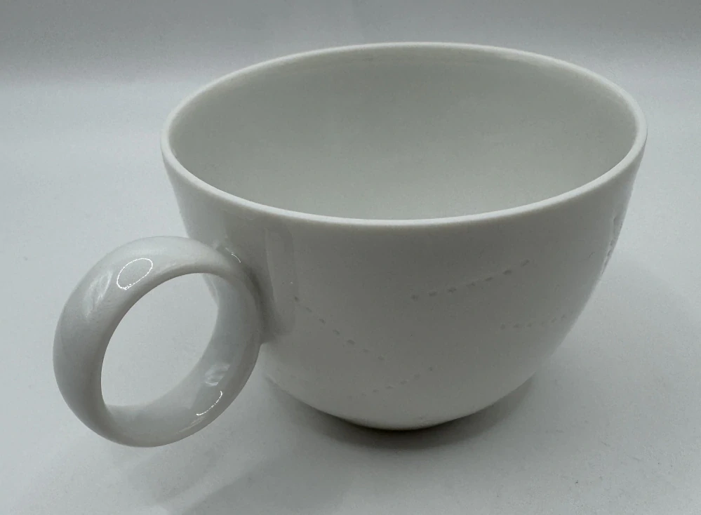 Linhartová Radka: Šálek piccolo tečky