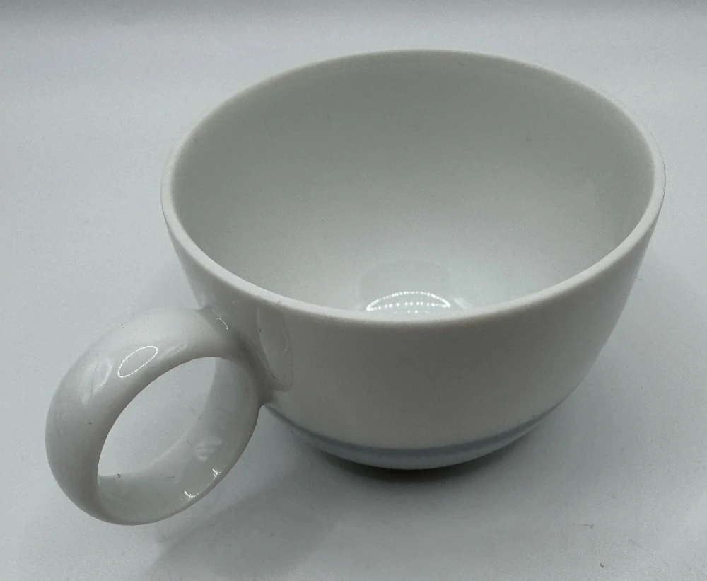 Linhartová Radka: Šálek piccolo modrobílý II