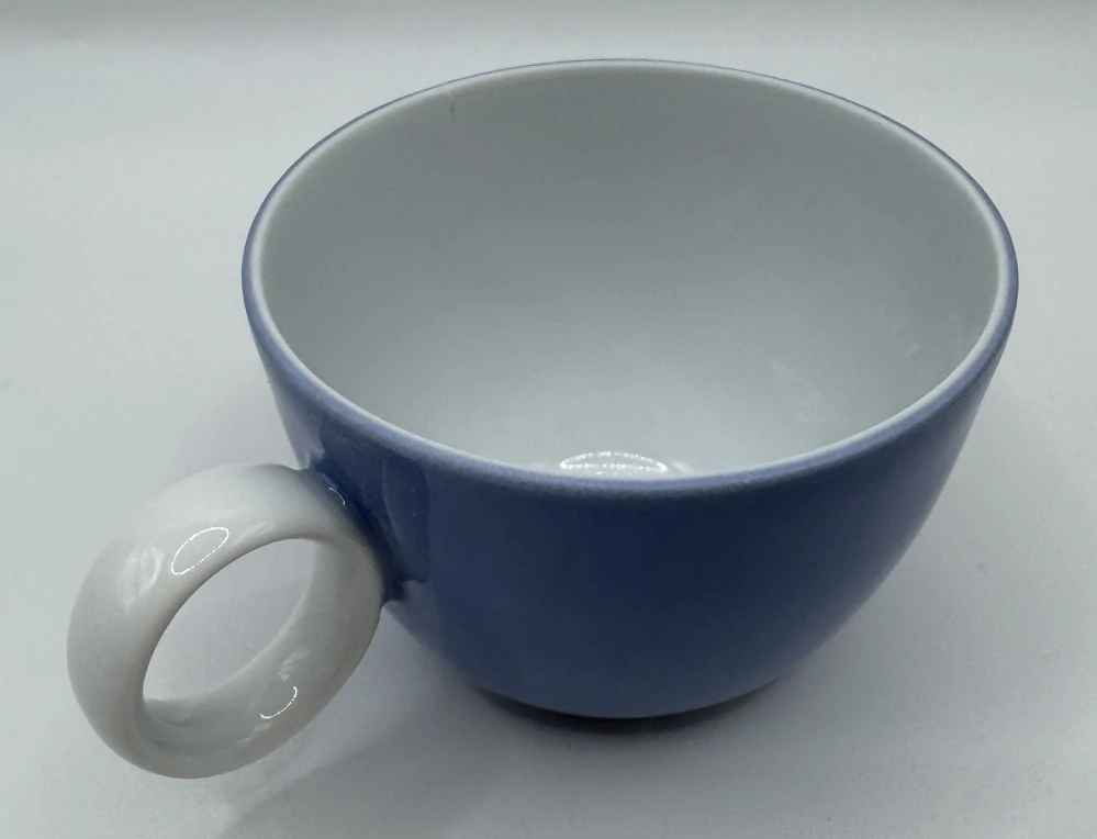 Linhartová Radka: Šálek piccolo modrý