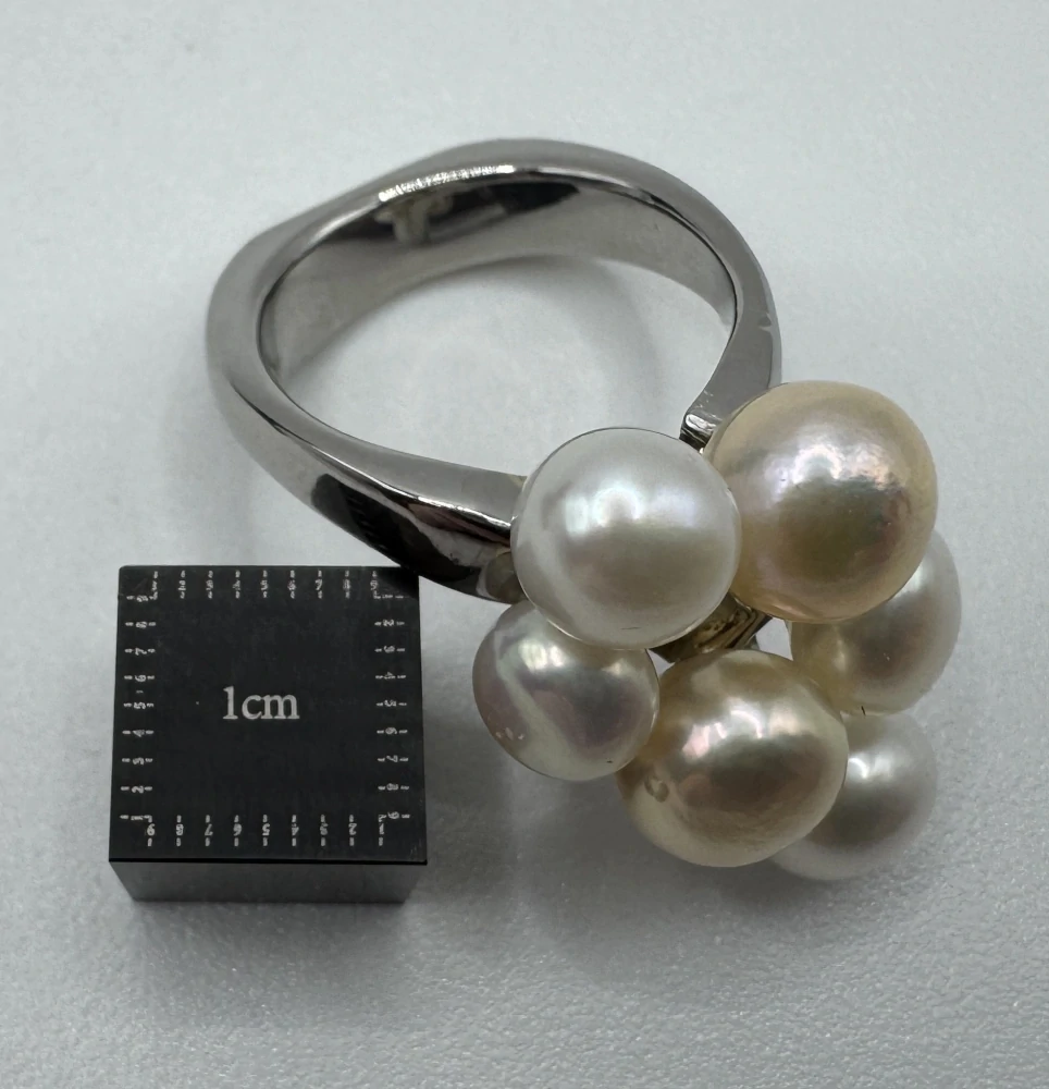 Votipka Karel: Prsten 6 perel