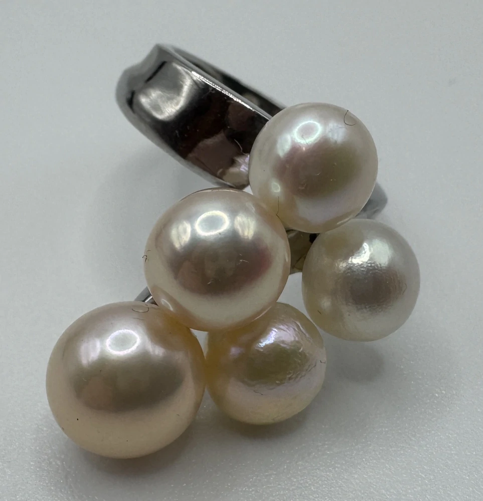 Votipka Karel: Prsten 5 perel