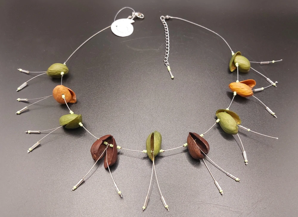 Ammerová Bohumila: Náhrdelník pistácie - oranžovo-zeleno-hnědý