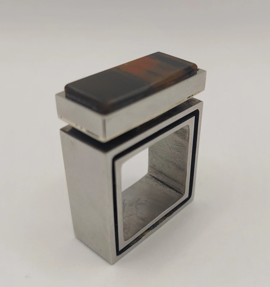 Votipka Karel: Prsten (zkamenělé dřevo)