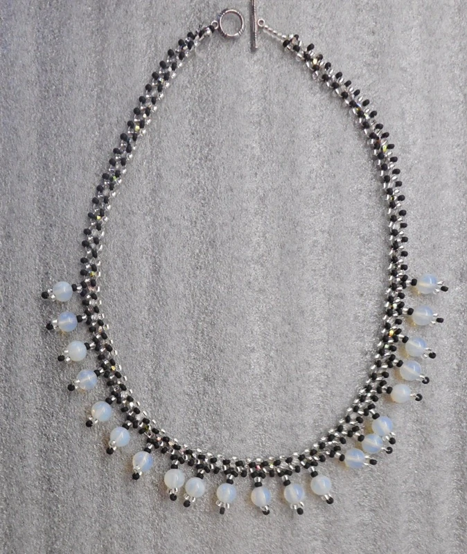 Bubílková Zuzana: Náhrdelník se sv. modrými kuličkami