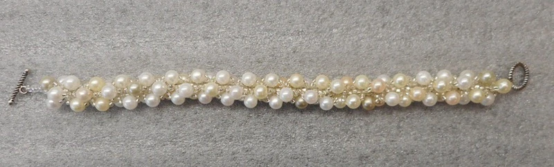 Bubílková Zuzana: Náramek perličkový