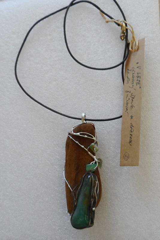 Brůnová Radka: náhrdelník  - V lese