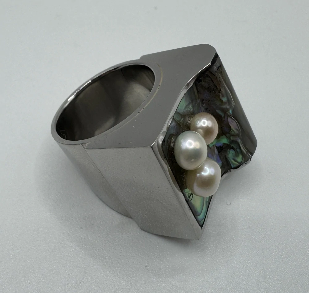 Votipka Karel: Prsten