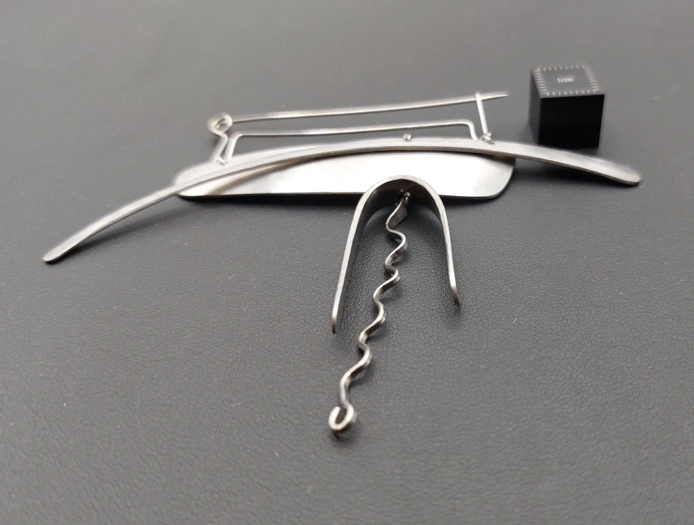 Lavičková Hana: Brož (komplikovanější)