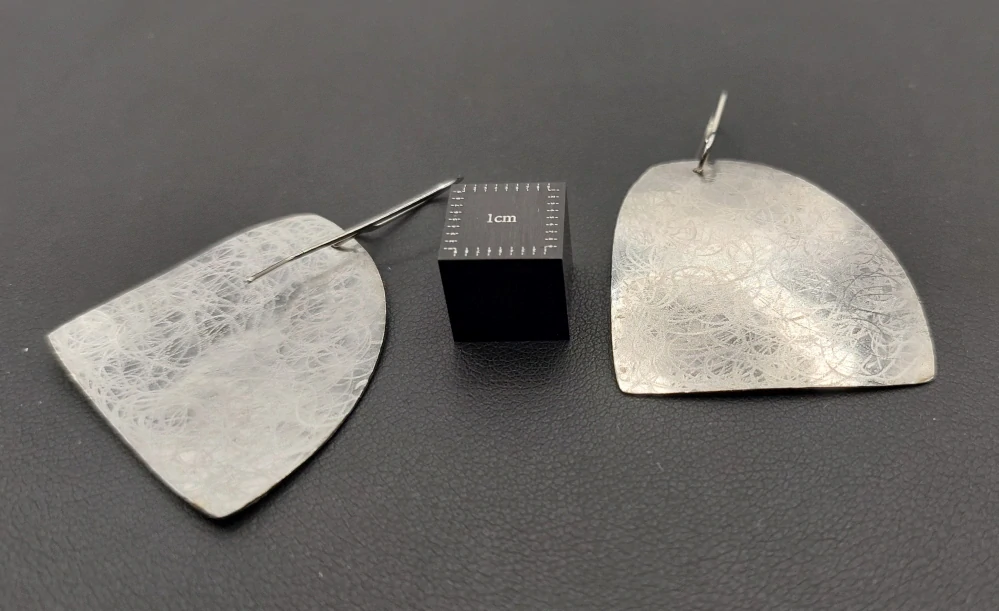 Lavičková Hana: Náušnice