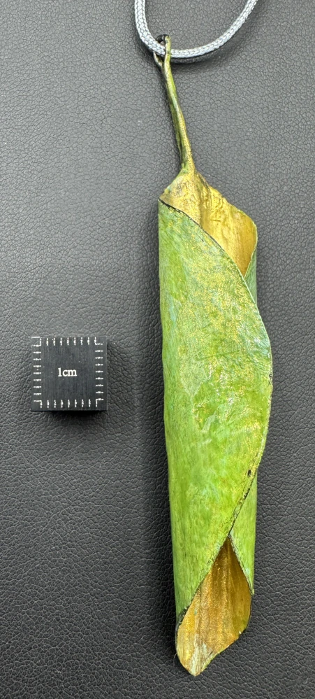 Novotná Veronika: Náhrdelník - Lupeny