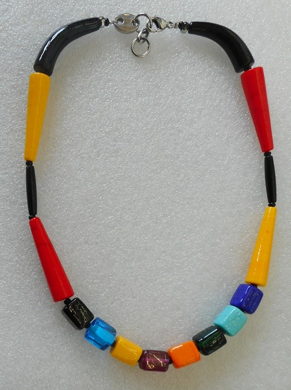 Brodská Vladimíra: Náhrdelník krátký barevný  - kombinovaný II.