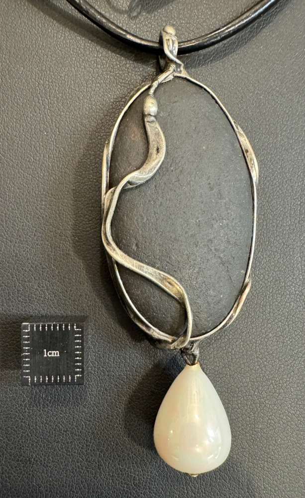 Brůnová Radka: Náhrdelník - V noci