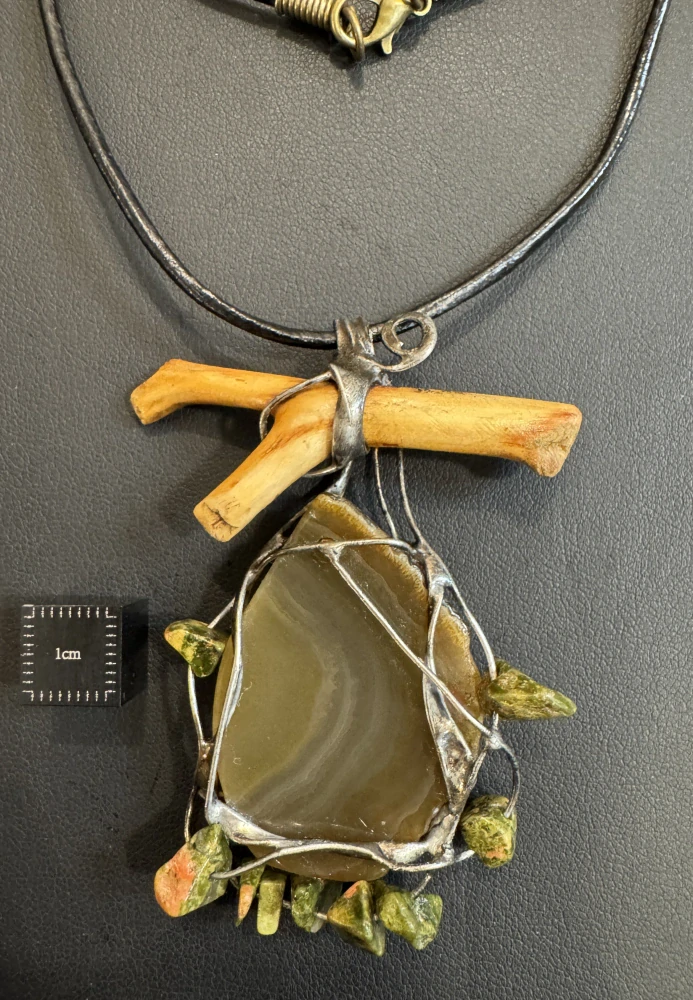 Brůnová Radka: Náhrdelník - Stromek