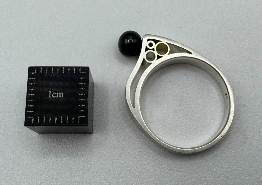 Tichá Andrea: Prsten: Wave