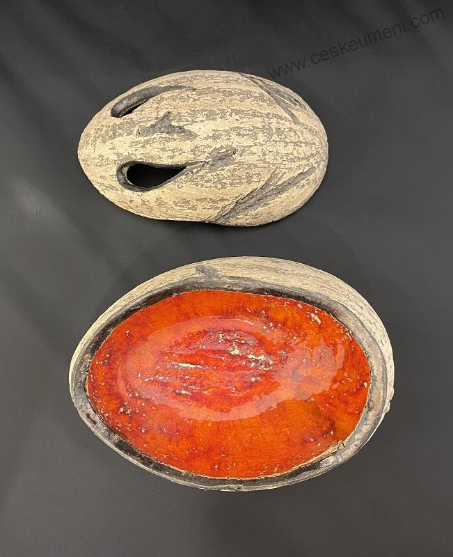 Trbušková Štěpánka: Dóza - vejce